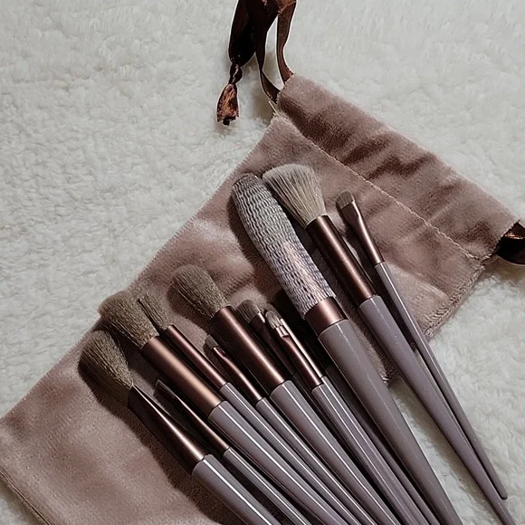 MAKE UP , BROW , BLUSH 13 PCS SET - Picture 7 of 8